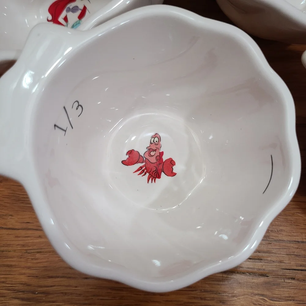 The Little Mermaid Sea Shell Rae Dunn Measuring Cups - Picture 8 of 11